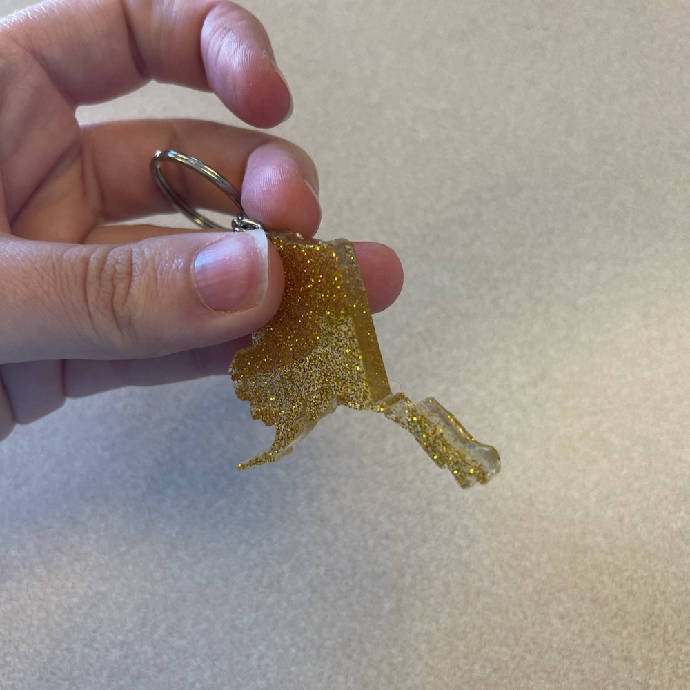 Handmade U.S. State Keychain - Alaska - Picture 3 of 6